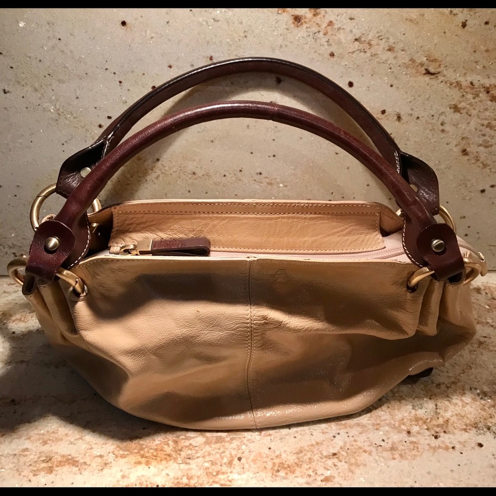 Puntotres leather handbag made in Spain